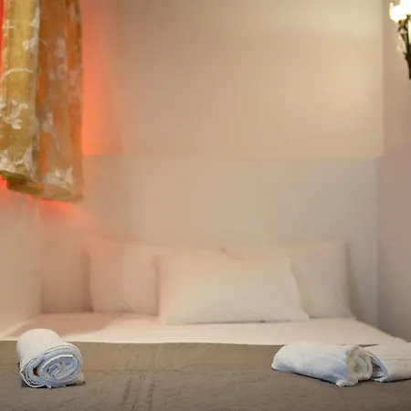 Matinas Traditional House I *