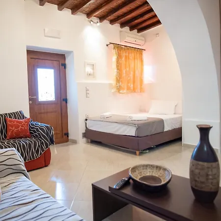 Matinas Traditional House I *