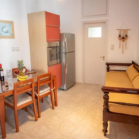 Matinas Traditional House I アパート Naxos