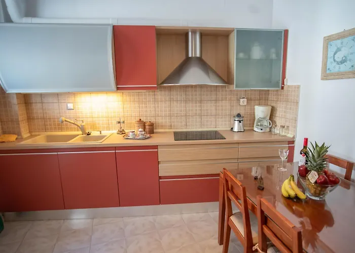 Matinas Traditional House I