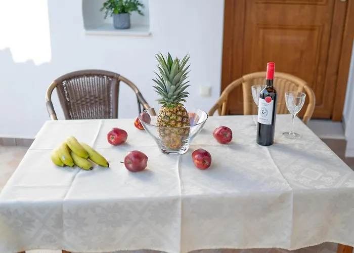 Matinas Traditional House I