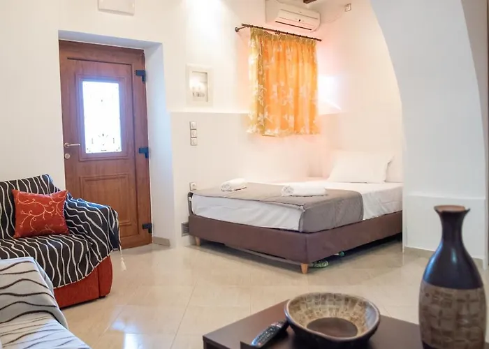 Matinas Traditional House I *